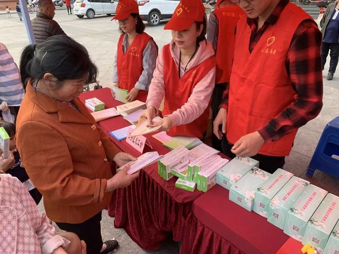尊法守法，携手筑梦——梧侣文化园农民工公益法律咨询宣传活动纪实